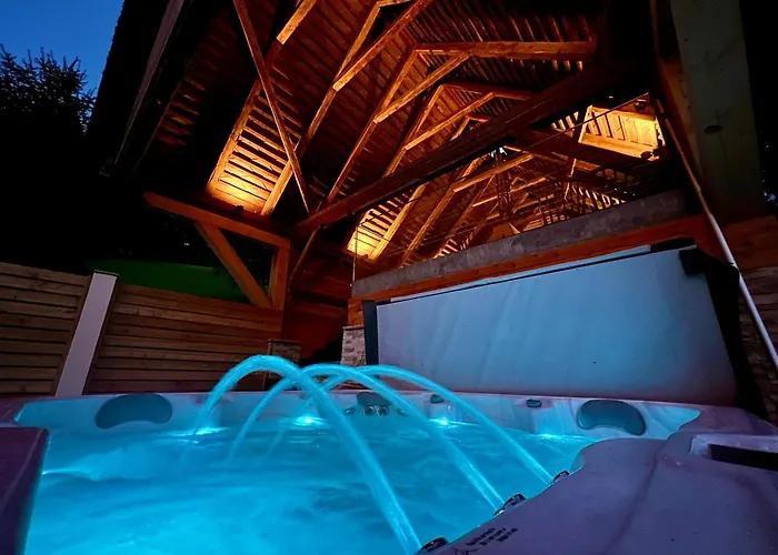 Ferienhaus Auf 7 Ha Alleinlage - Pool,Whirlpool, Sauna - Das Refugium Suedsteiermark
